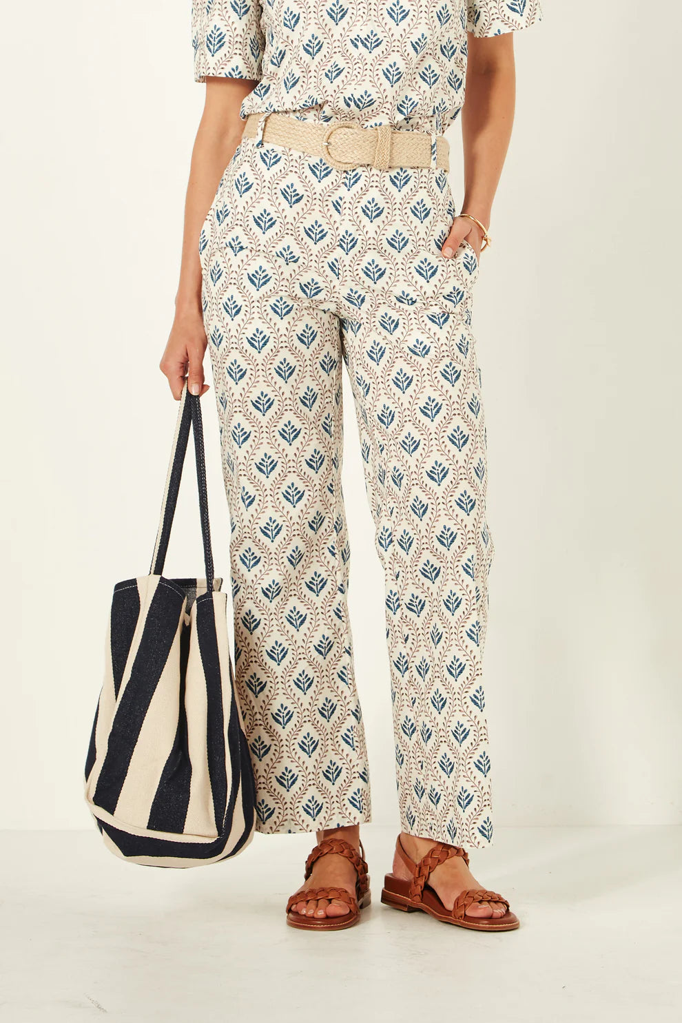 Lemon Tree Design Vega Pant White Motif